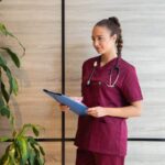 Scrub Unisex Μπορντώ Ιατρική στολή σετ - Image 8
